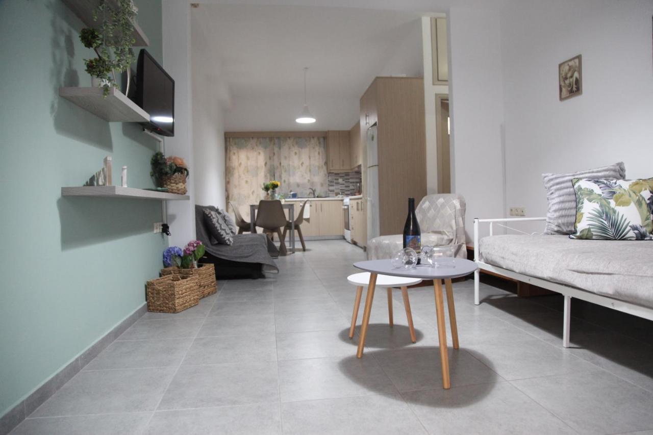 Candia Apartment Mastambás Esterno foto