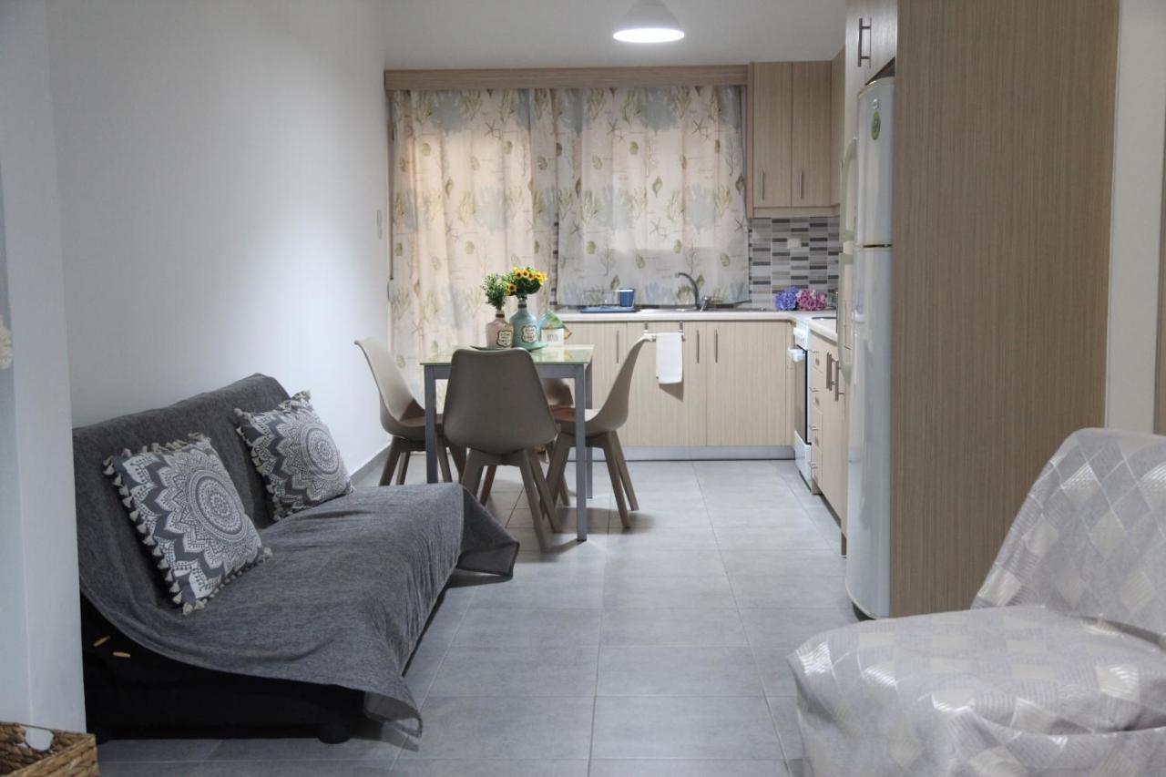 Candia Apartment Mastambás Esterno foto